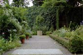 One Minute to Love, Museum of Garden History.